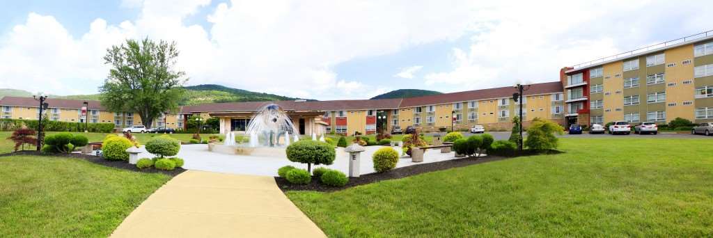 Hotel Honors Haven Retreat & Conference Ellenville Exterior foto