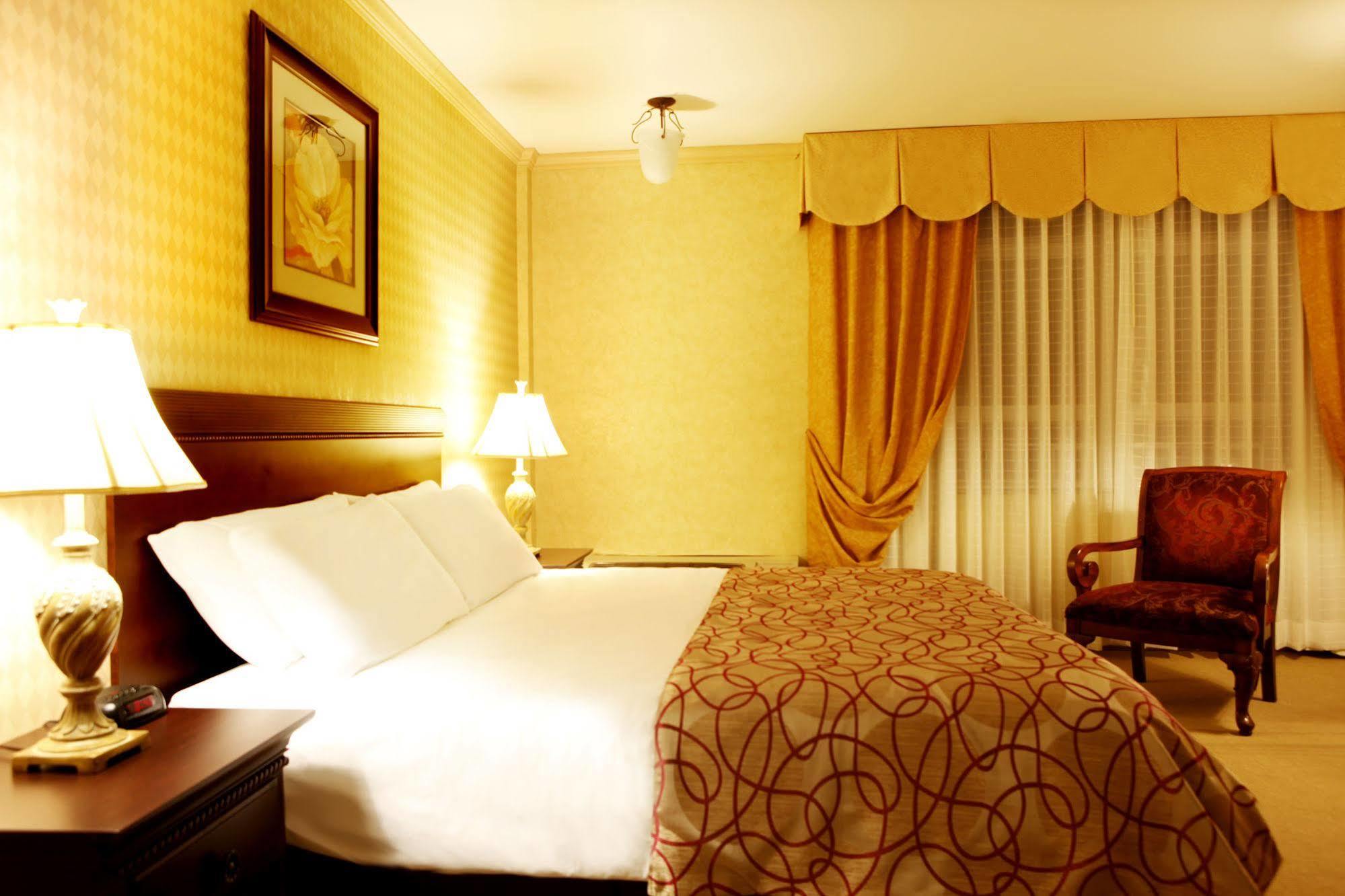Hotel Honors Haven Retreat & Conference Ellenville Exterior foto